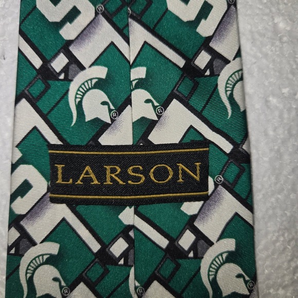 Larson Mens Michigan State Spartans Tie Green White Greek Pattern - Picture 3 of 3